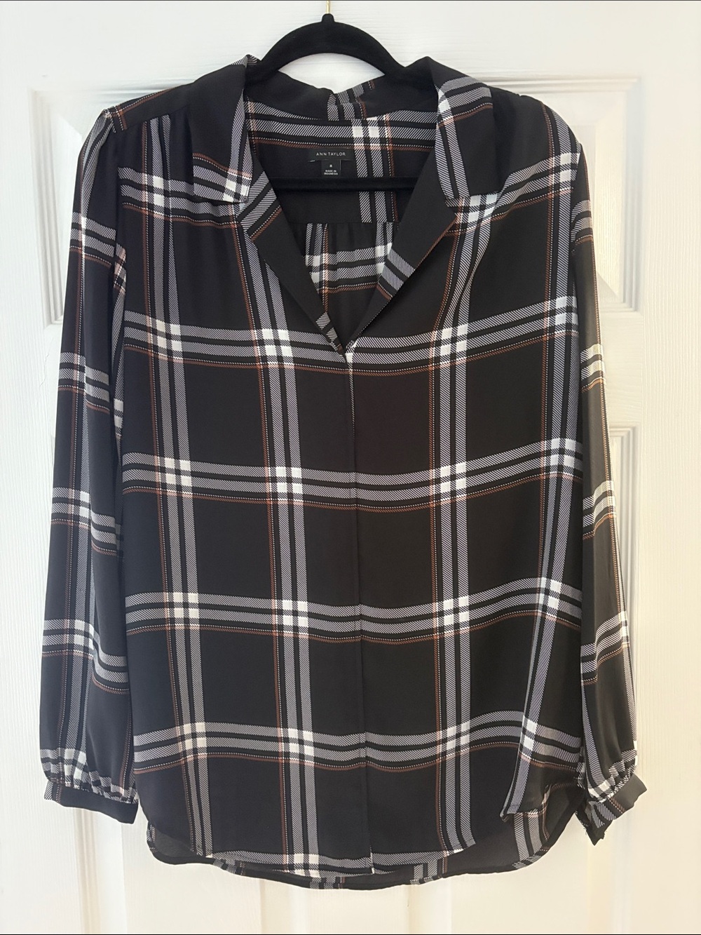 Ann Taylor Black Plaid Collared Long Sleeve Blouse Size M